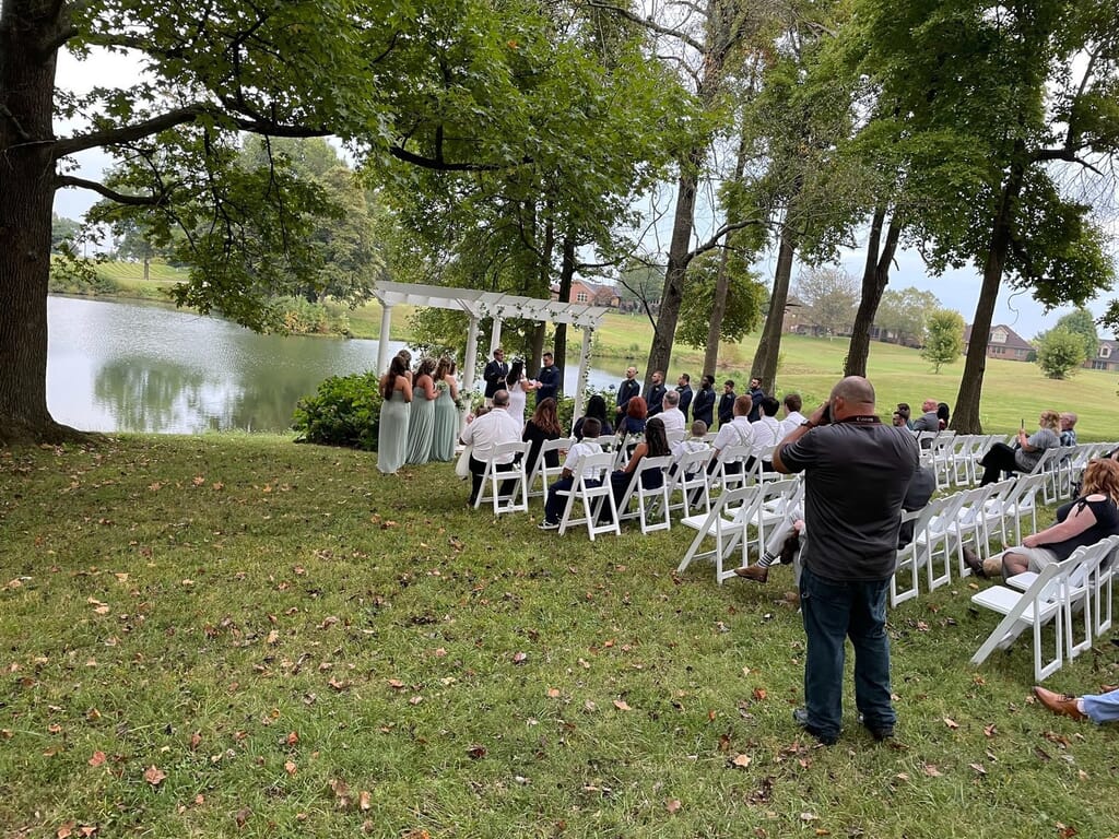 Wedding DJ Bowling Green KY 8 Pearl Club Owensboro KY outdoor wedding ceremony