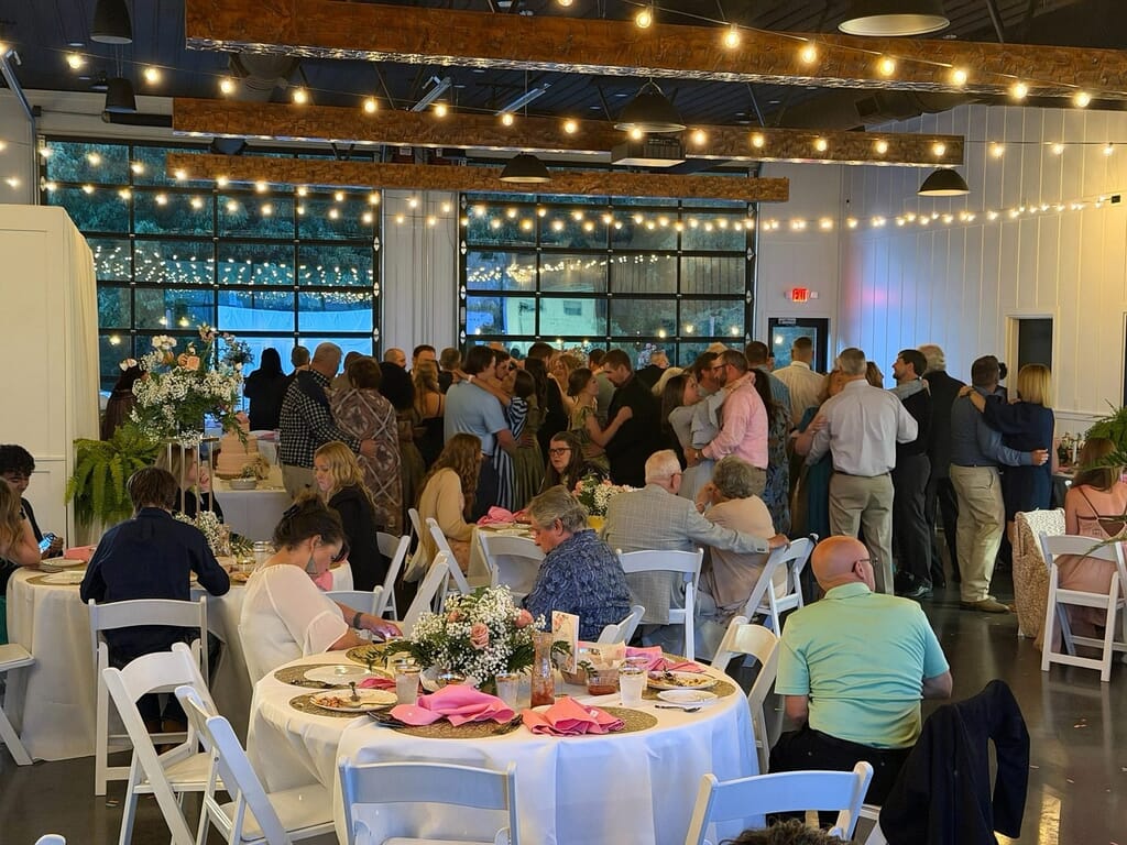Madisonville Kentucky Wedding DJ 10 Wedding reception guests at Mahr Park in Madisonville